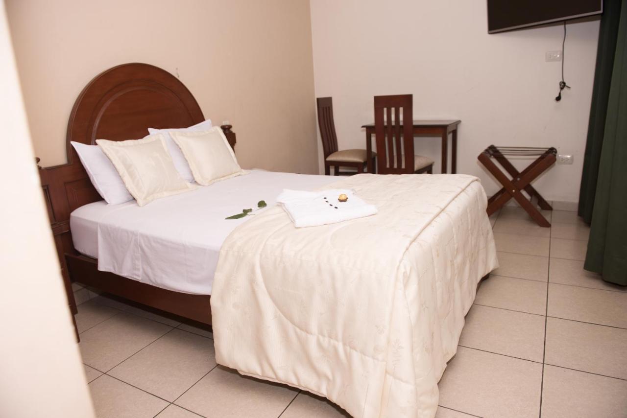 Hotel Presidente Trujillo Esterno foto
